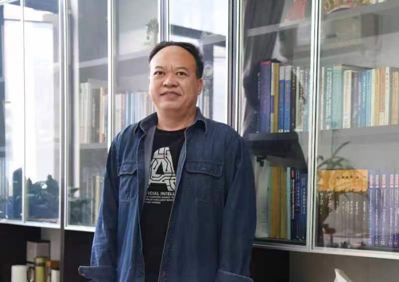 国际在线:厚德方能载物 德高才谓人师——记sm调教
教授、博士生导师安忠(图片缩略图2)